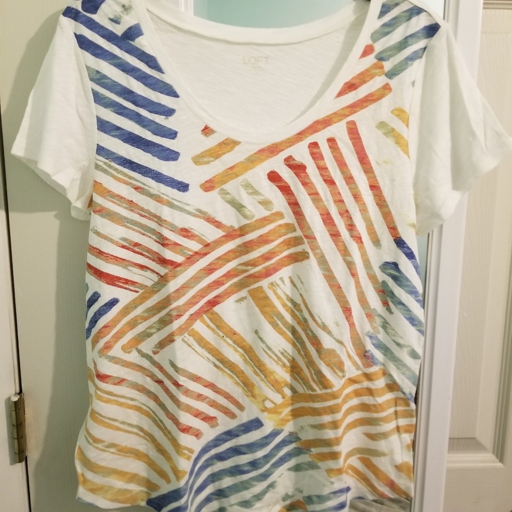 🌟3/$10 Loft Patterned T-shirt NWOT 🌟